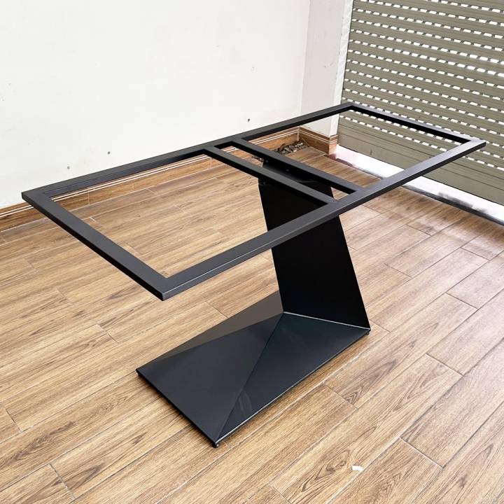 Chân bàn ăn sắt sơn tĩnh điện CHBBA005