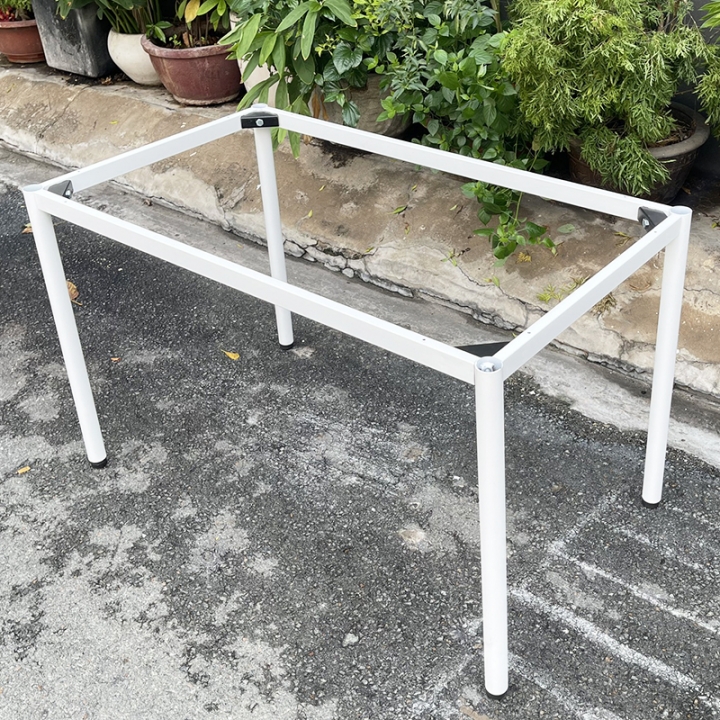 Chân sắt tròn cho bàn 1m2 CHB68051